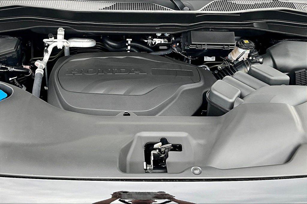New 2026 Crystal Black Pearl Honda Black Edition image 11