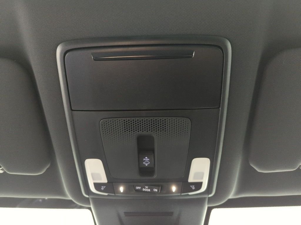 2025 Honda CR-V Sport-L - Photo 19