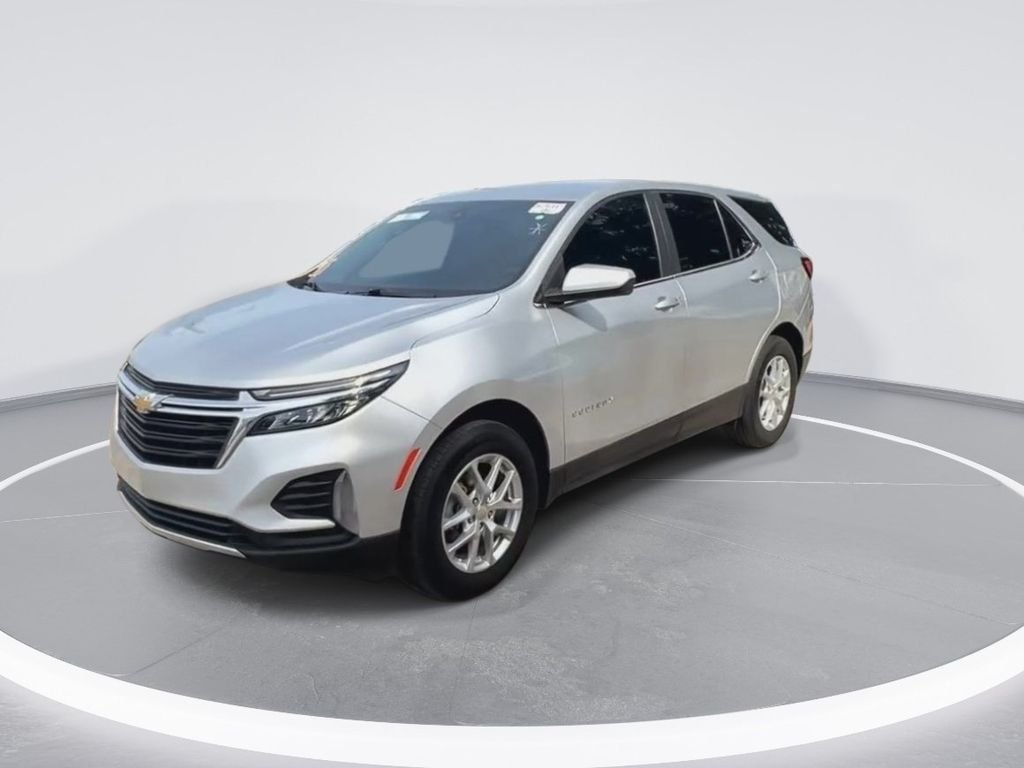 Used 2022 Silver Chevrolet LT image 4