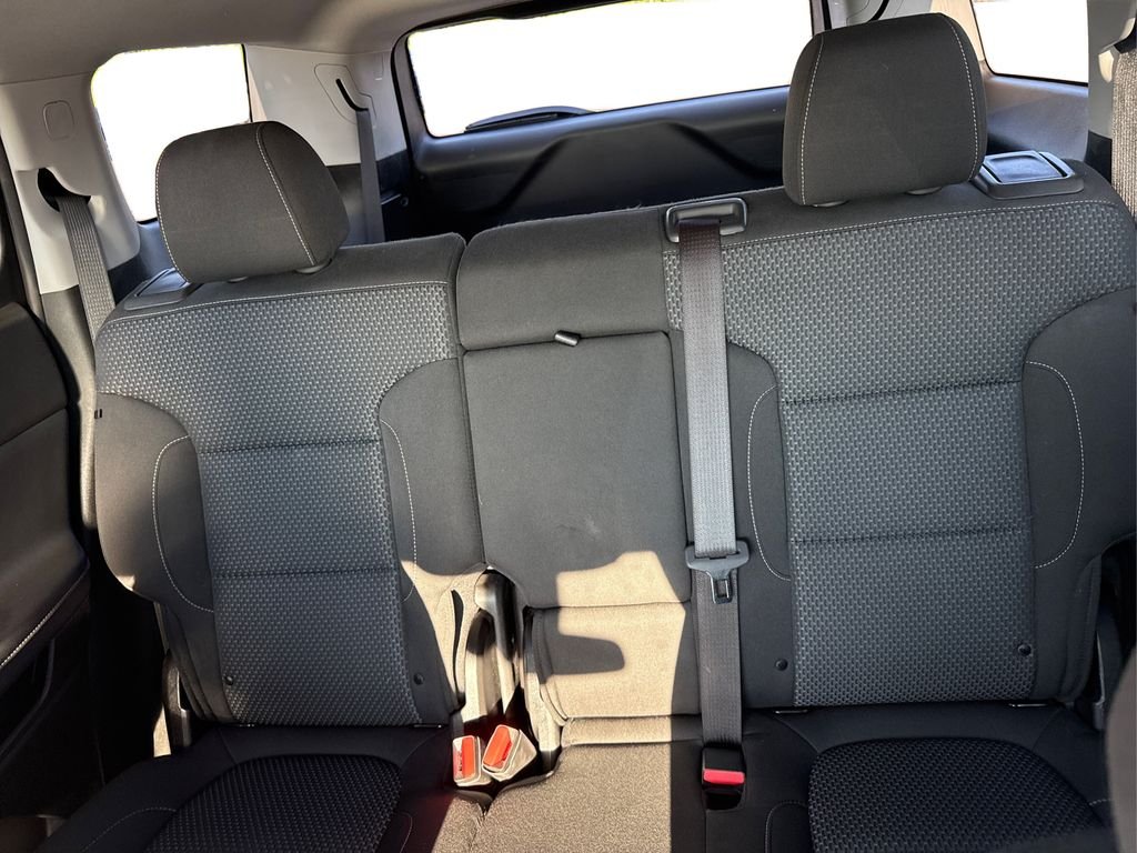 Used 2021 Summit White GMC SLE image 9