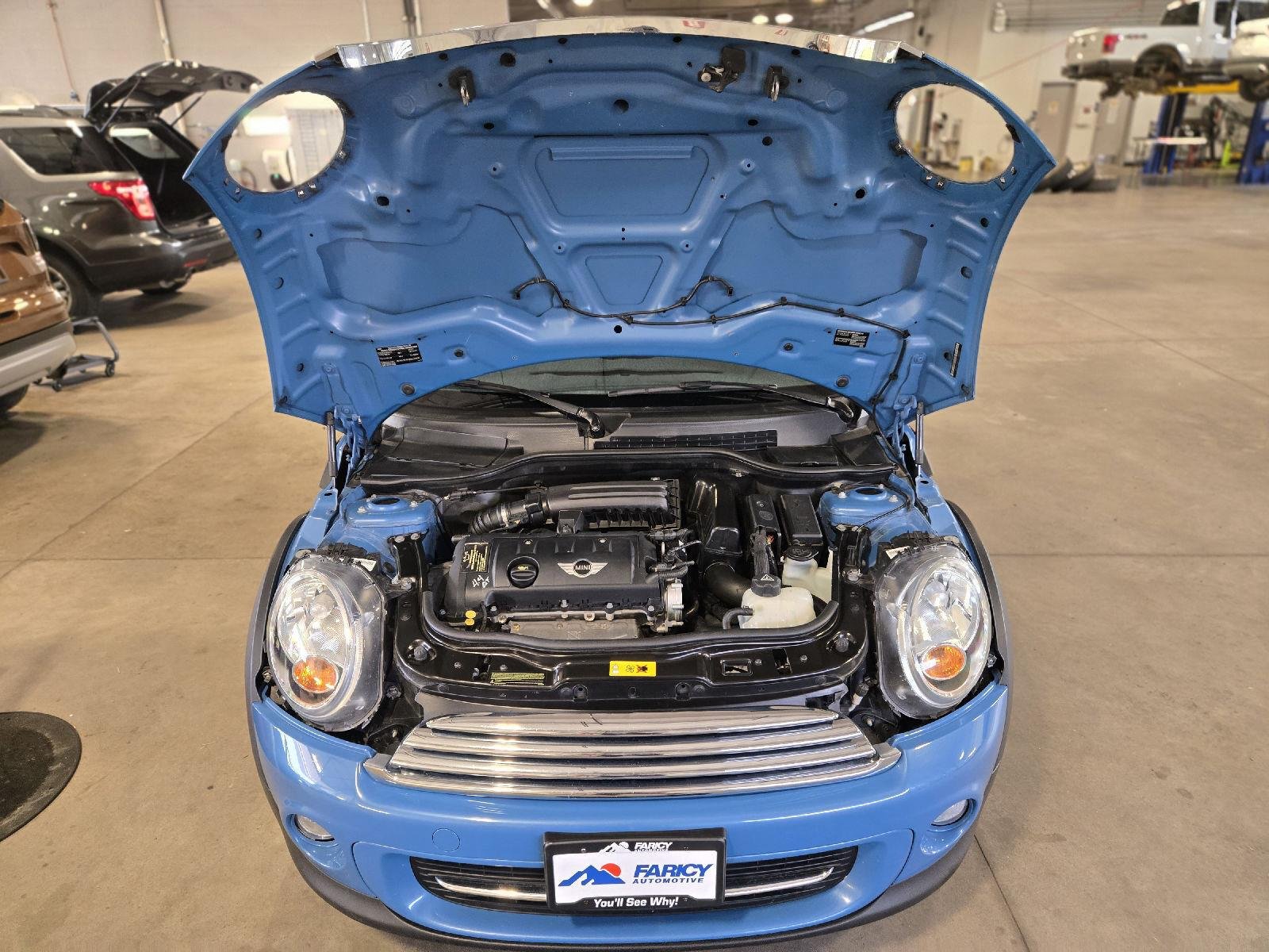 Used 2013 Reef Blue Metallic MINI CLUBVAN image 21