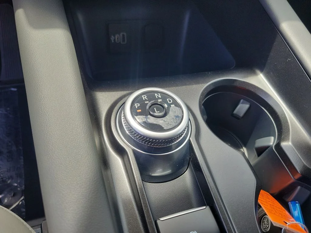 New 2026 Agate Black Metallic Ford Active image 32
