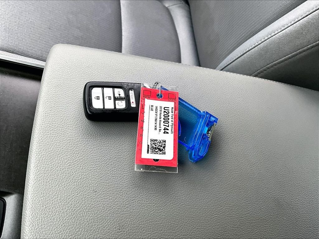 Used 2019 Blue Honda LX image 30