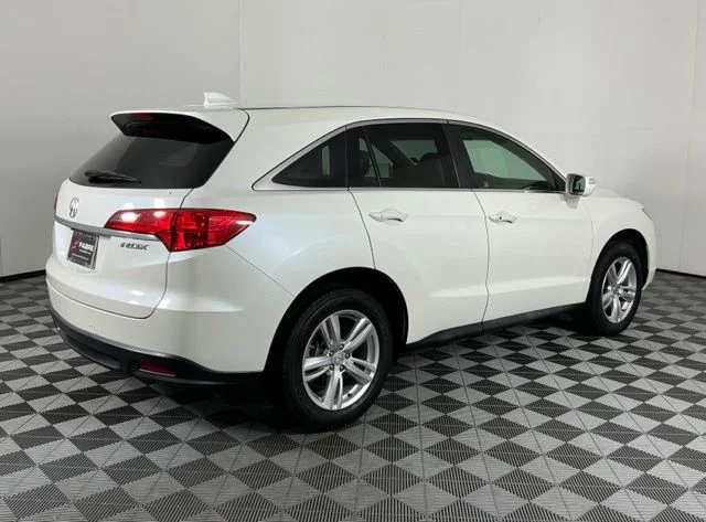 Used 2013 White Diamond Pearl Acura Technology Package image 7