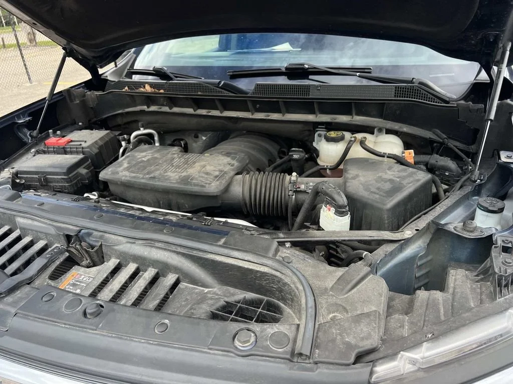 Used 2023 Northsky Blue Metallic Chevrolet LT image 9