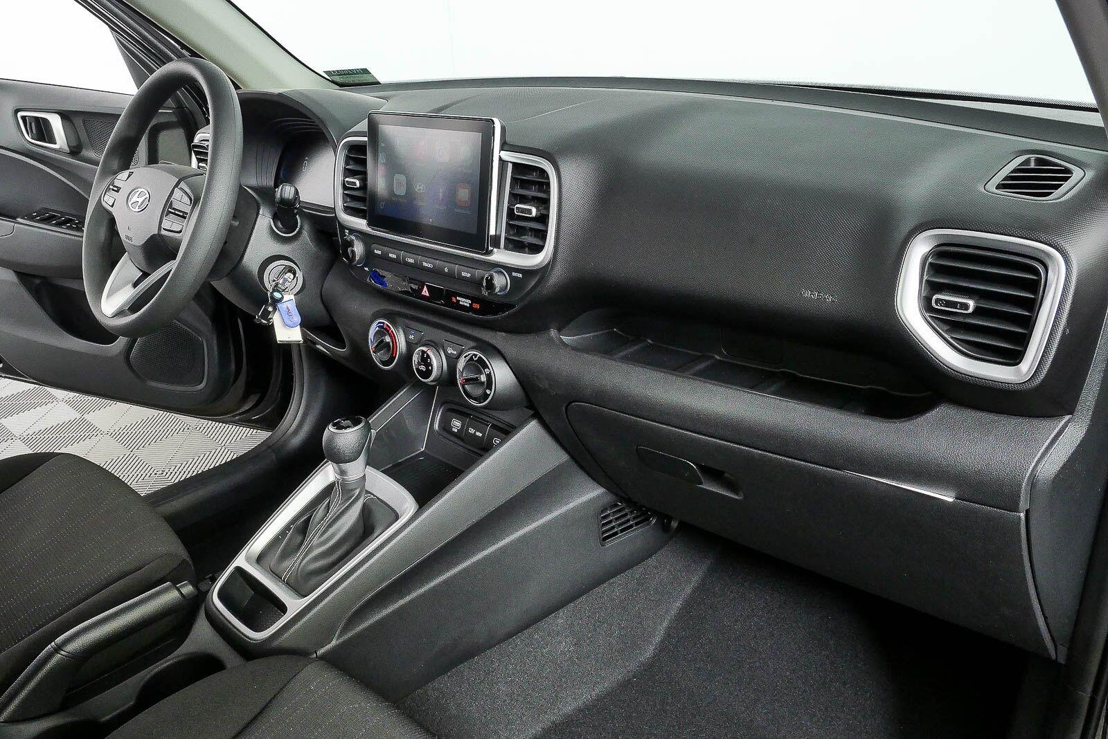 New 2026 Onyx Black Hyundai SE image 21