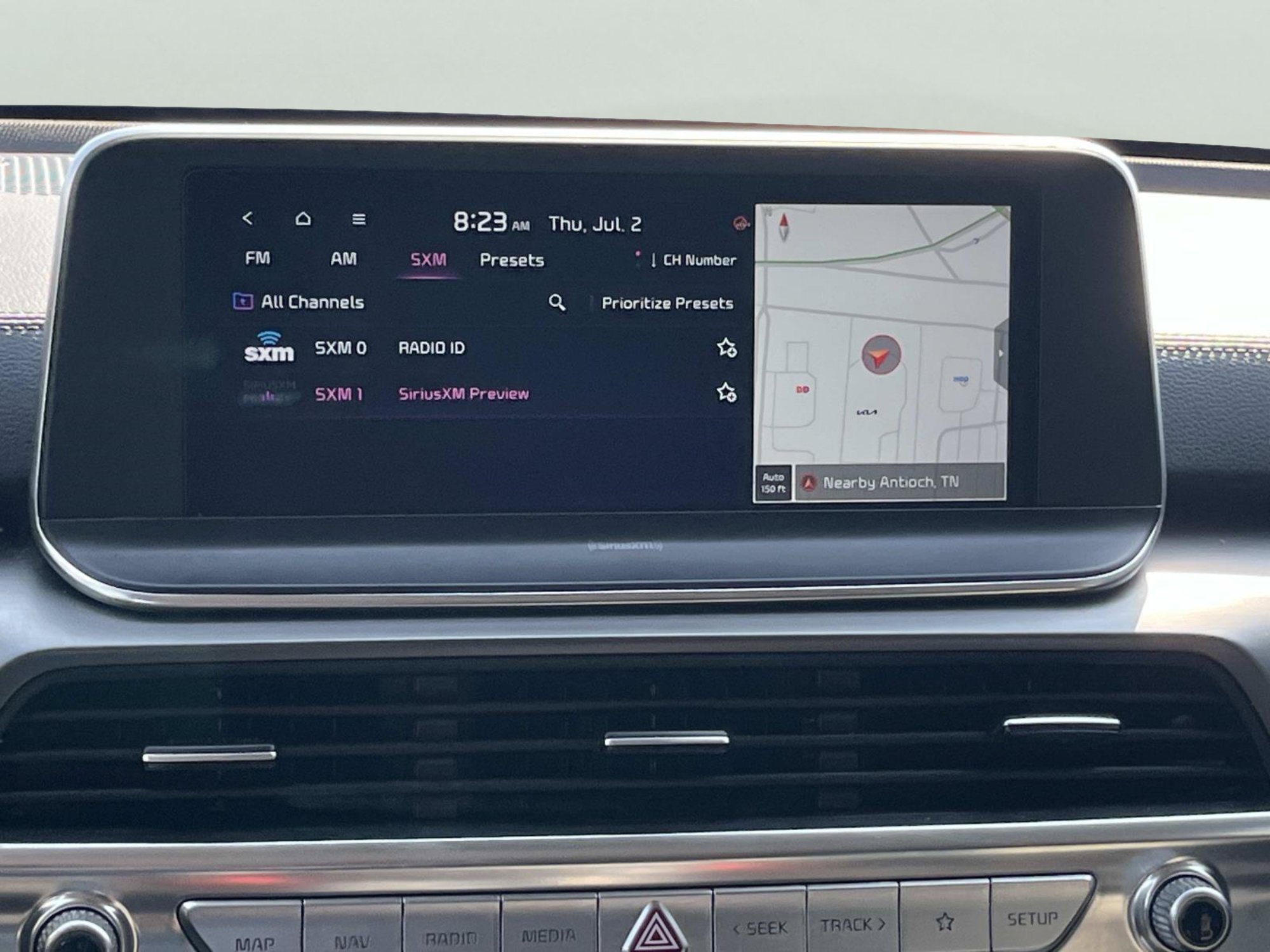 Used 2022 Glacial White Pearl Kia LX image 11