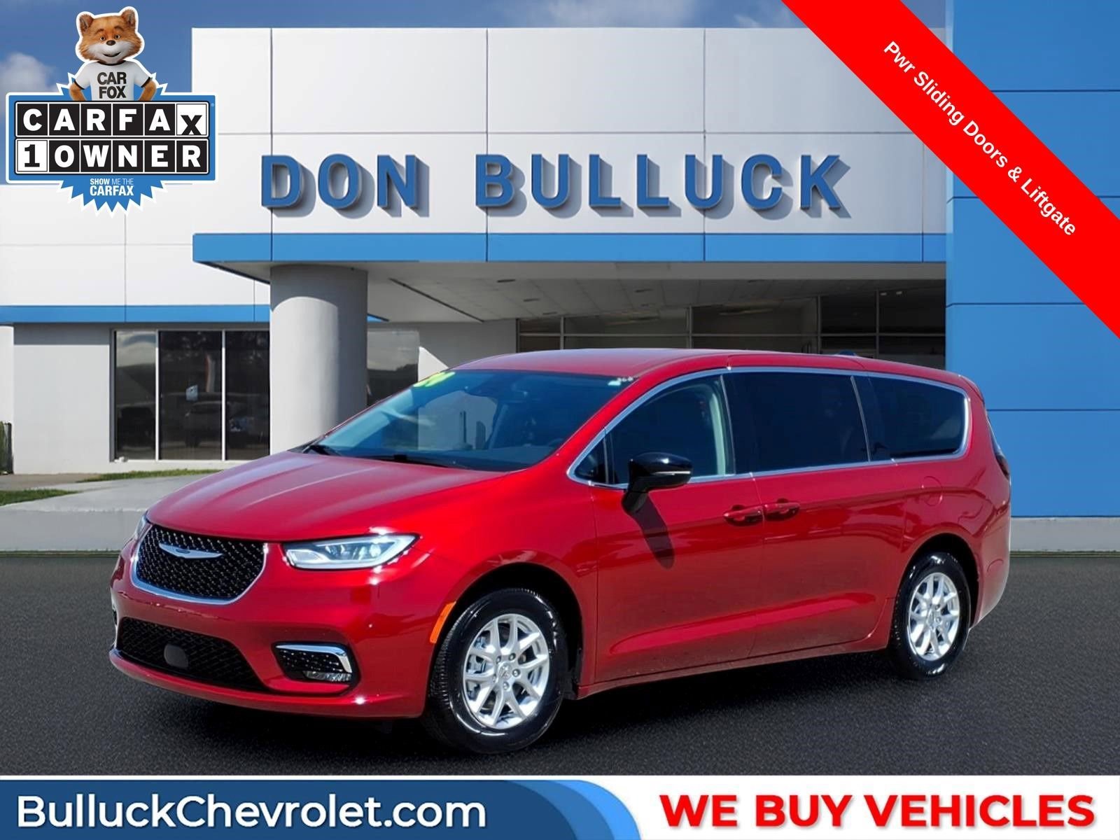 2024 Chrysler Pacifica Touring L's photo