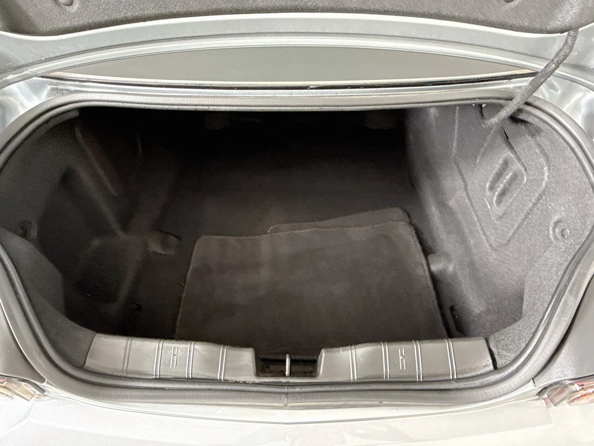 Used 2024 Sharkskin Metallic Chevrolet 2SS image 27