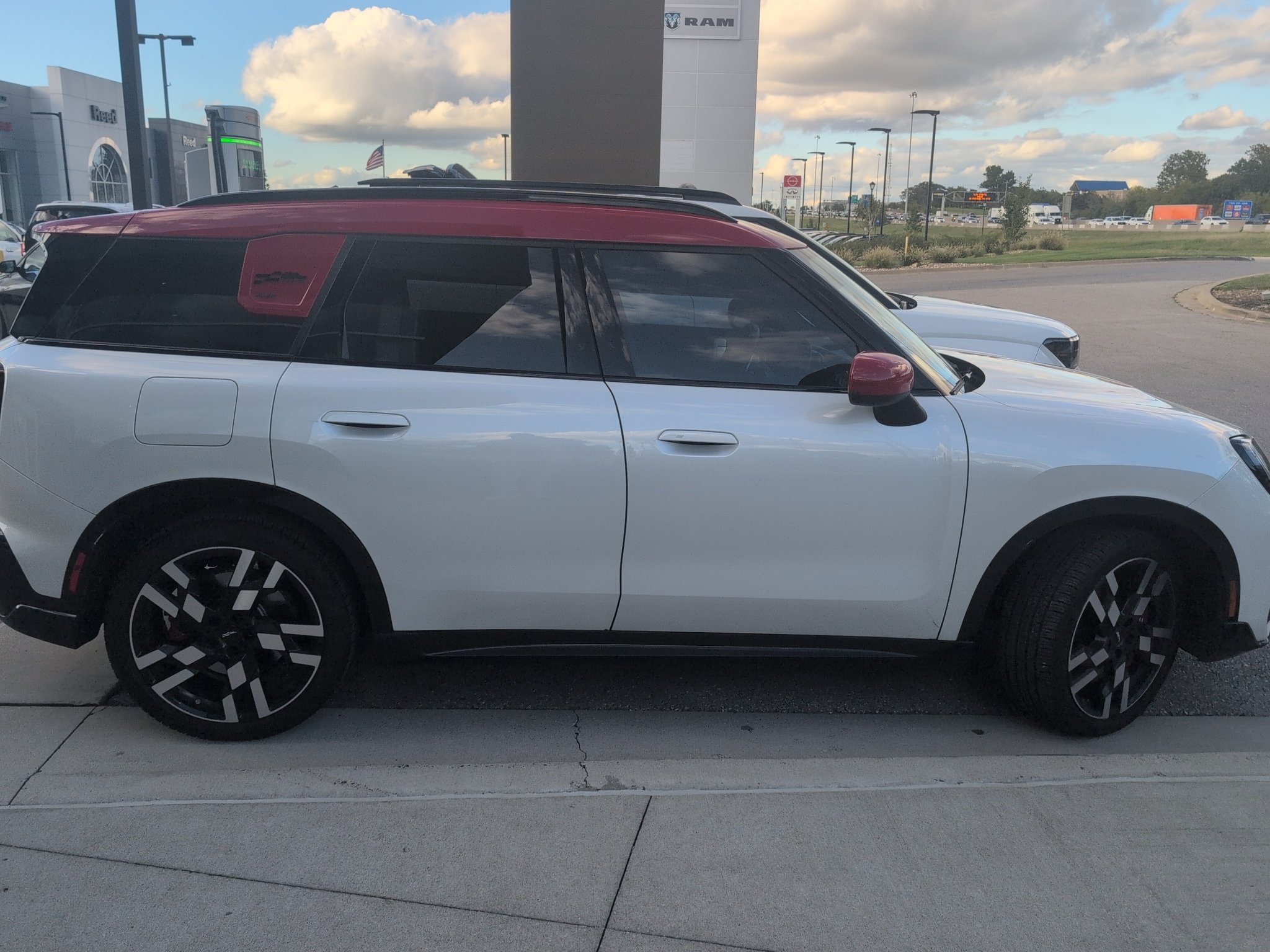 Used 2025 Nanuq White Metallic MINI John Cooper Works image 3