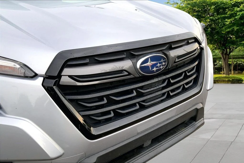 Used 2023 Silver Subaru Limited image 33