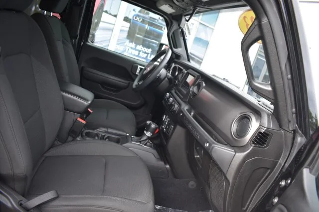 Used 2023 Black Jeep Sport S image 14