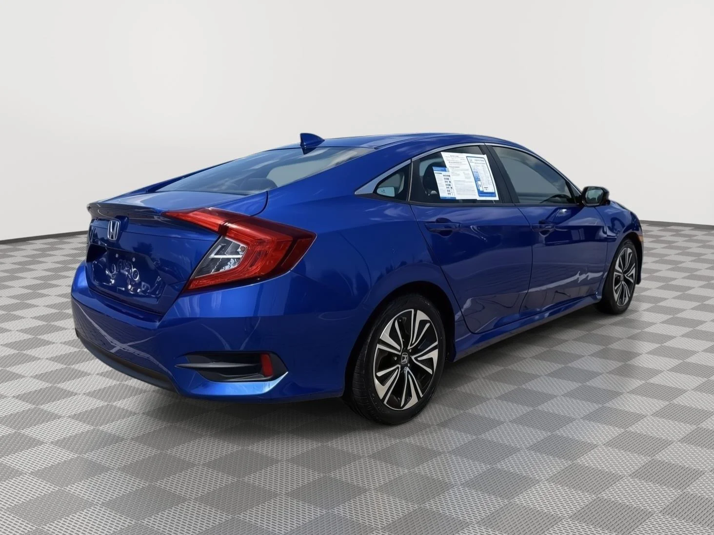 Used 2018 Aegean Blue Metallic Honda EX-L image 6