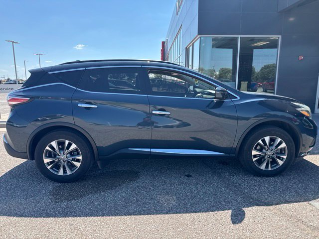 Used 2018 Blue Nissan SV image 6