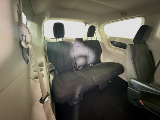 Used 2022 Velvet Red Pearlcoat Chrysler LX image 37