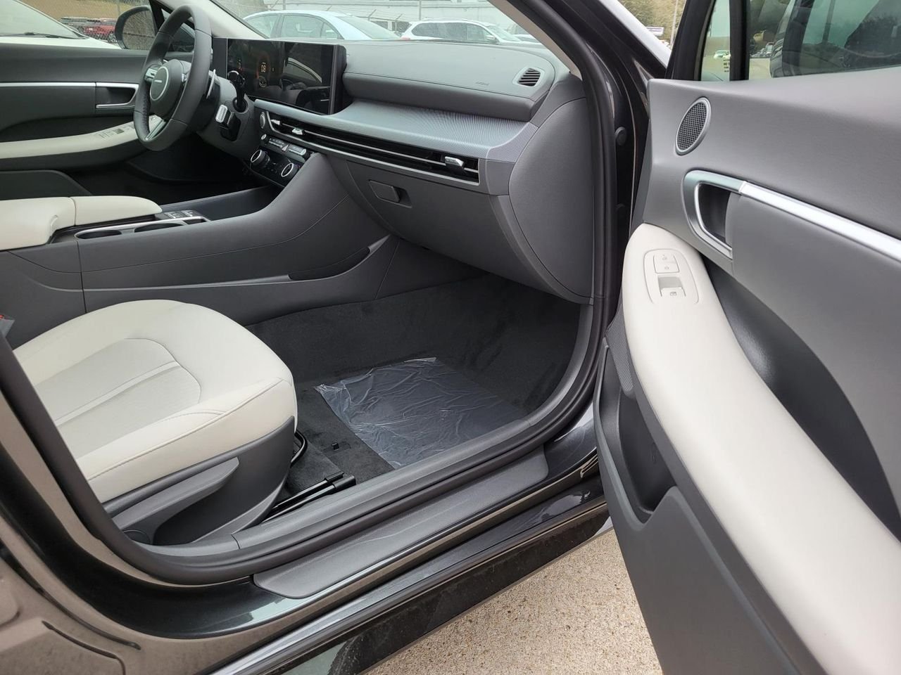 New 2026 Portofino Gray Hyundai SEL Sport image 7