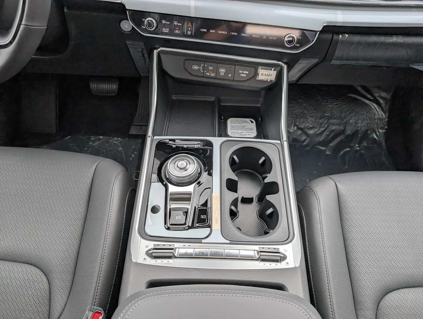 New 2027 Ivory Silver Kia SX Prestige image 13