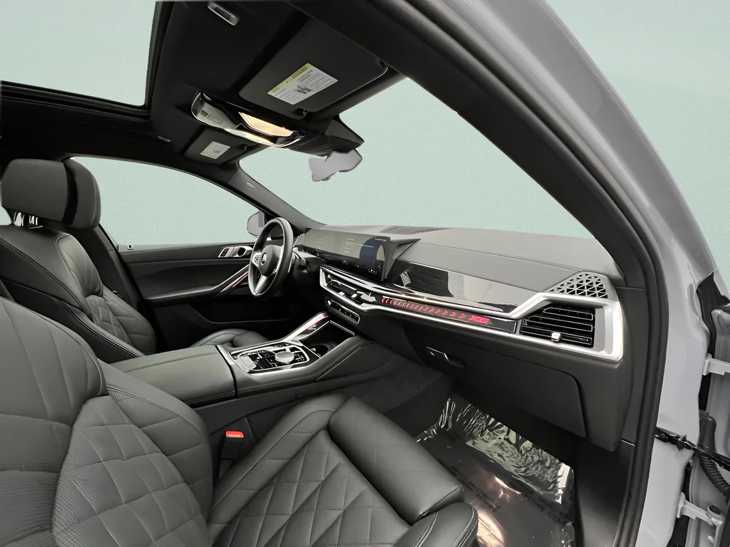 Used 2026 Gray Metallic BMW xDrive40i image 33