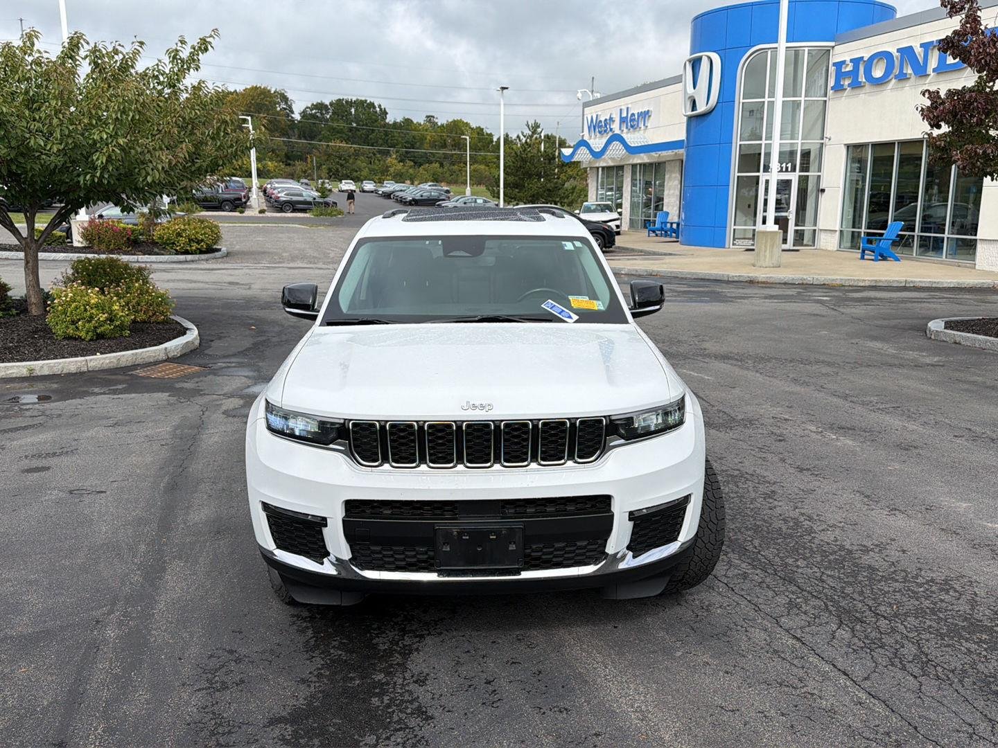 Used 2021 Bright White Clearcoat Jeep Limited image 2