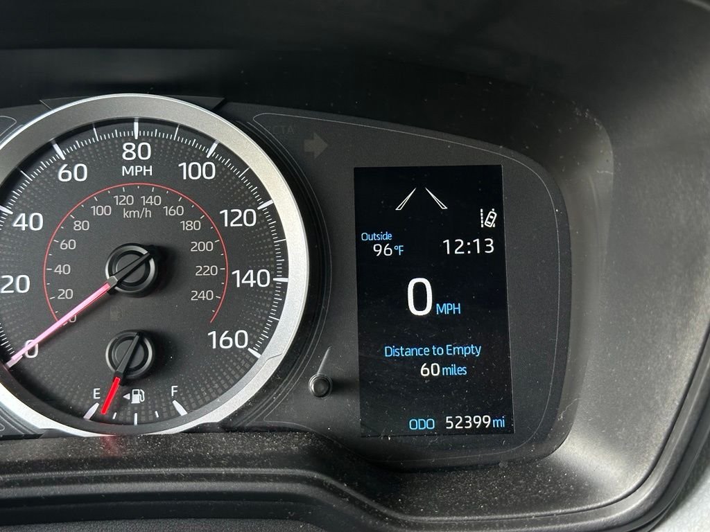 Used 2022 White Toyota SE image 10