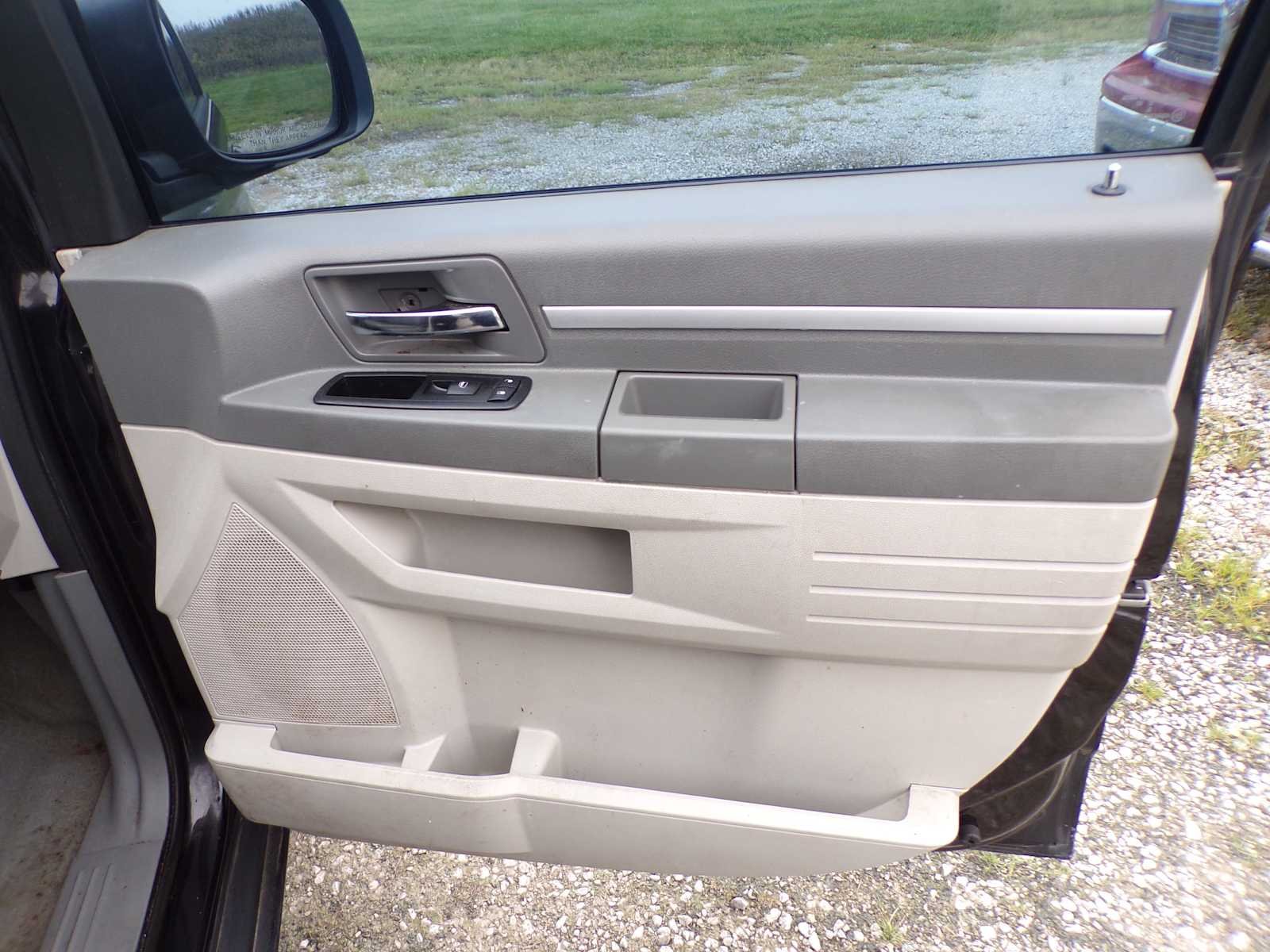 Used 2010  Dodge SE image 16
