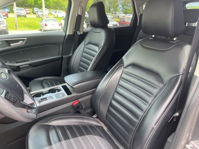 Used 2024 Gray Metallic Ford SEL image 12