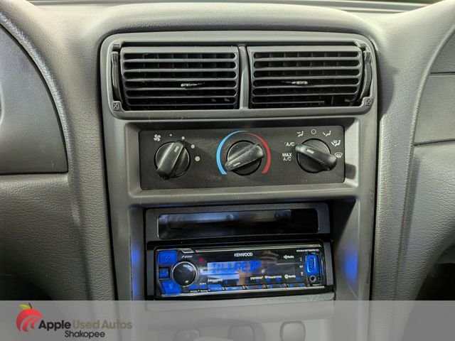 Used 2002  Ford V6 image 15