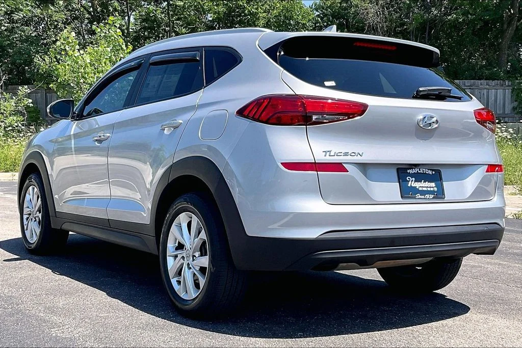 Used 2020 Silver Hyundai Value image 10