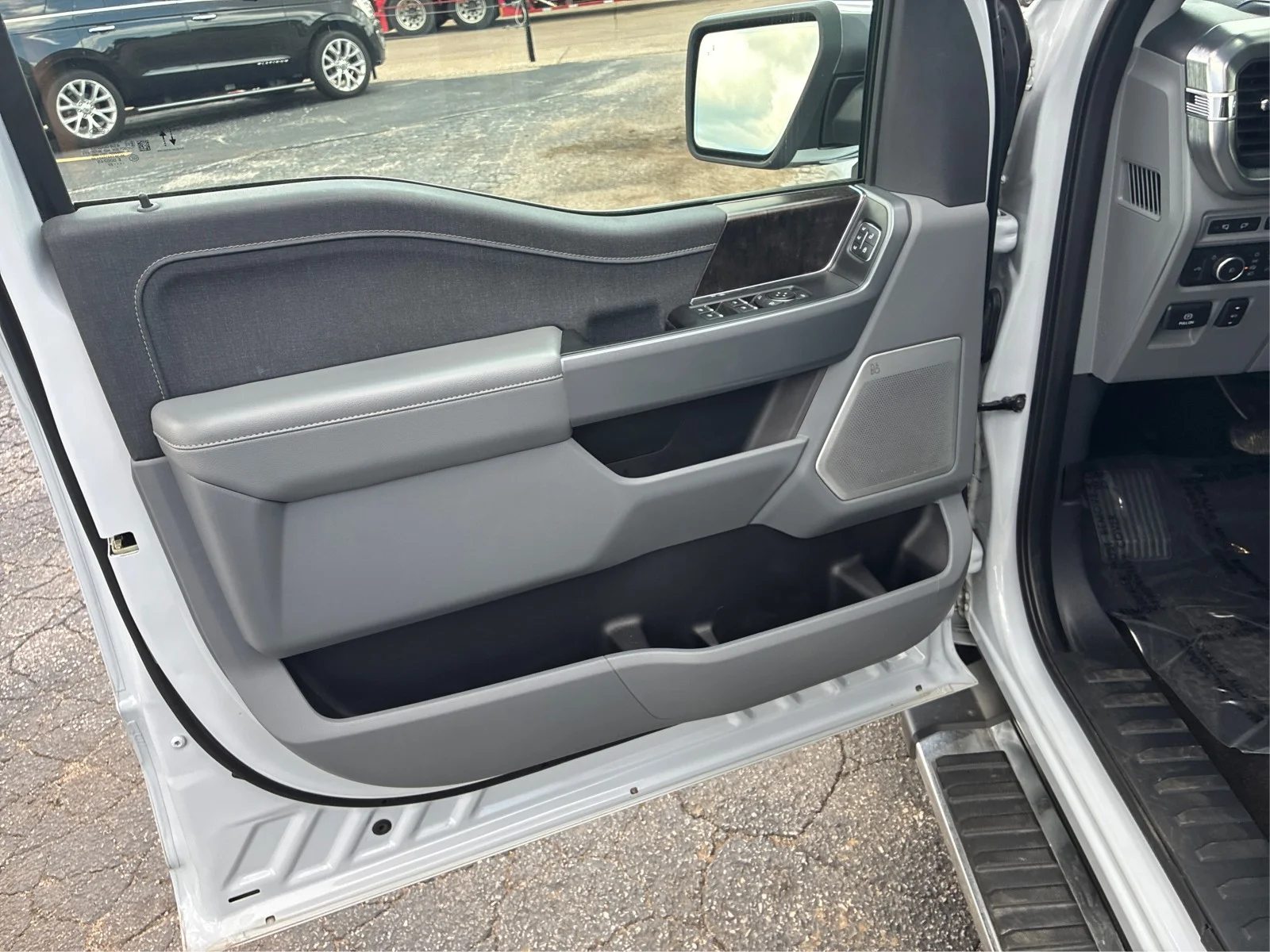 Certified Used 2022 Space Gray Ford LARIAT image 18
