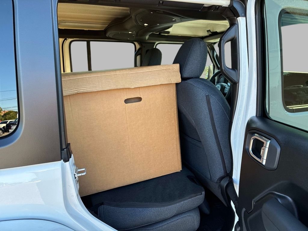Used 2026 White Jeep Willys image 10