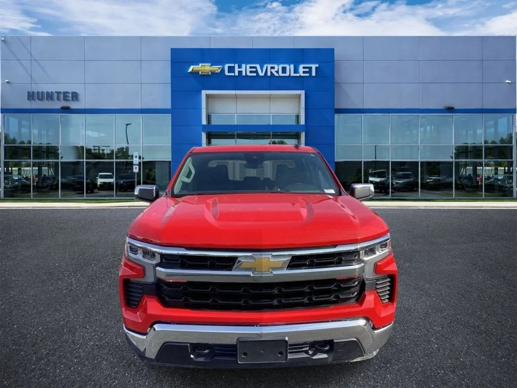 Used 2025 Red Hot Chevrolet LT image 4
