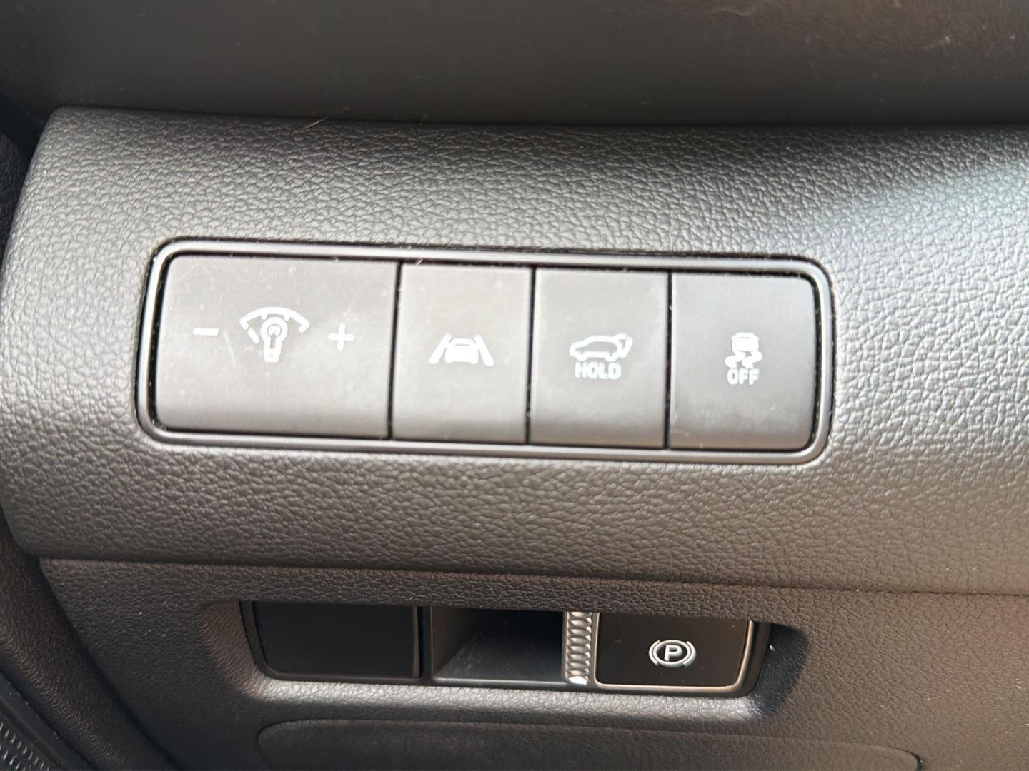 Used 2021 Twilight Black Hyundai Blue image 18