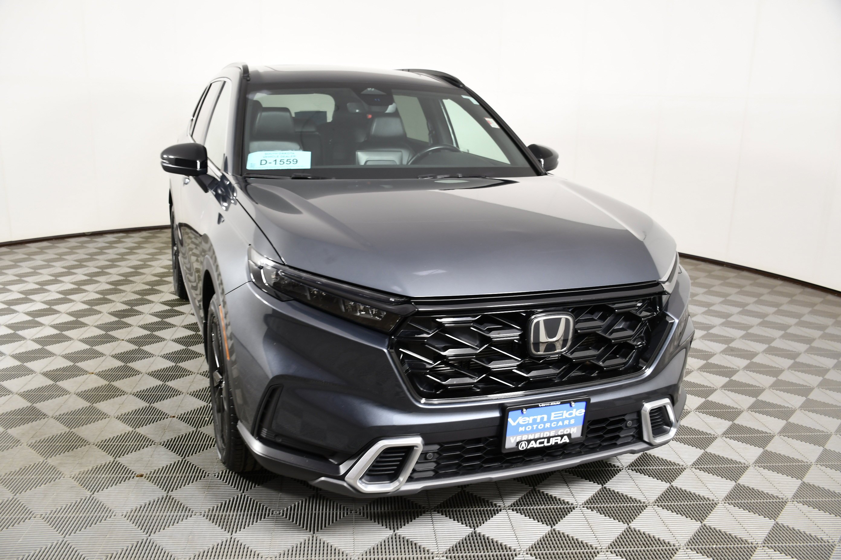 Used 2025 Meteorite Gray Metallic Honda Sport Touring image 3