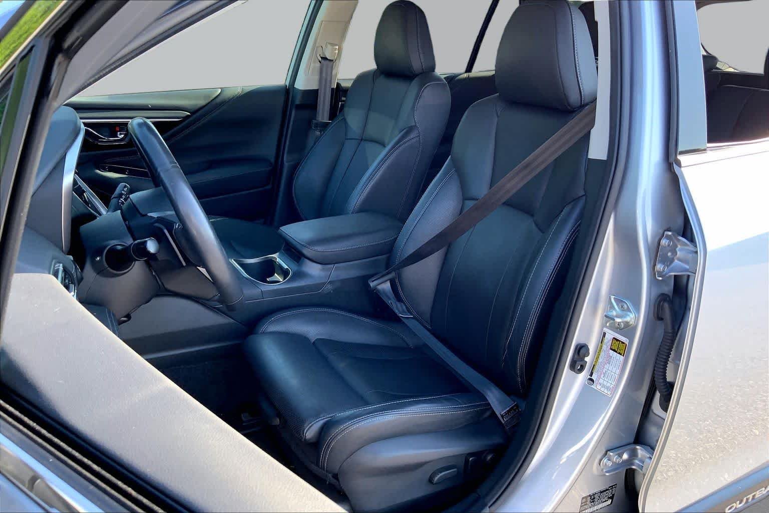 Used 2024 Ice Silver Metallic Subaru Touring image 8