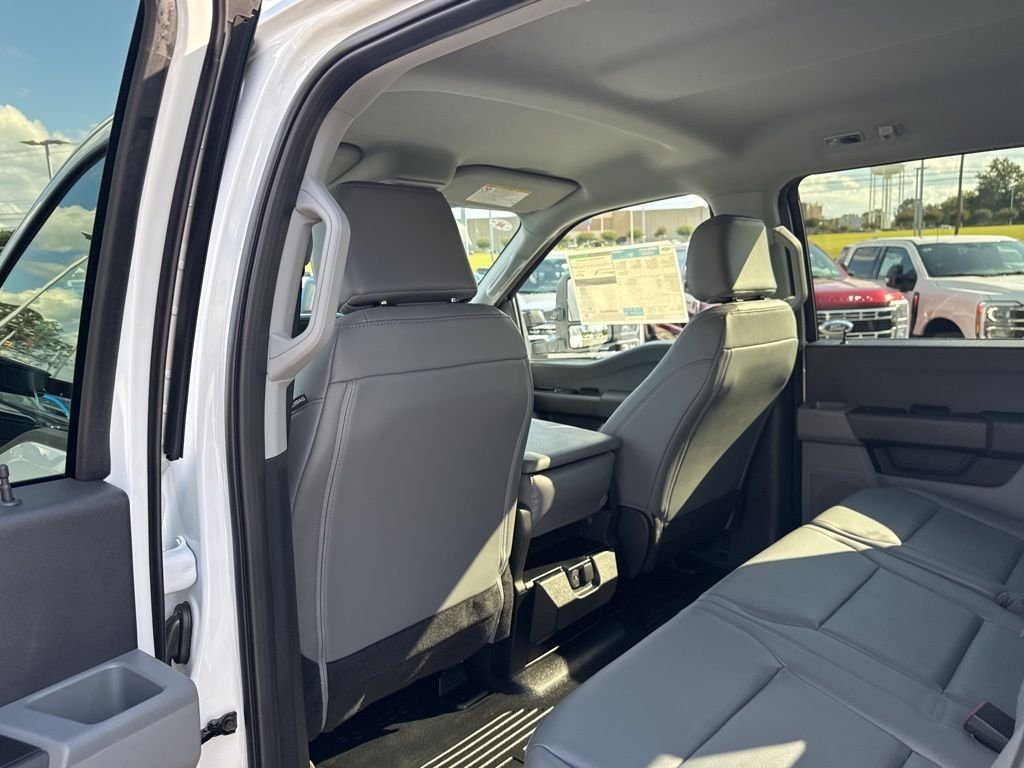 2026 Ford F-350 Super Duty Chassis Cab XL - Photo 14