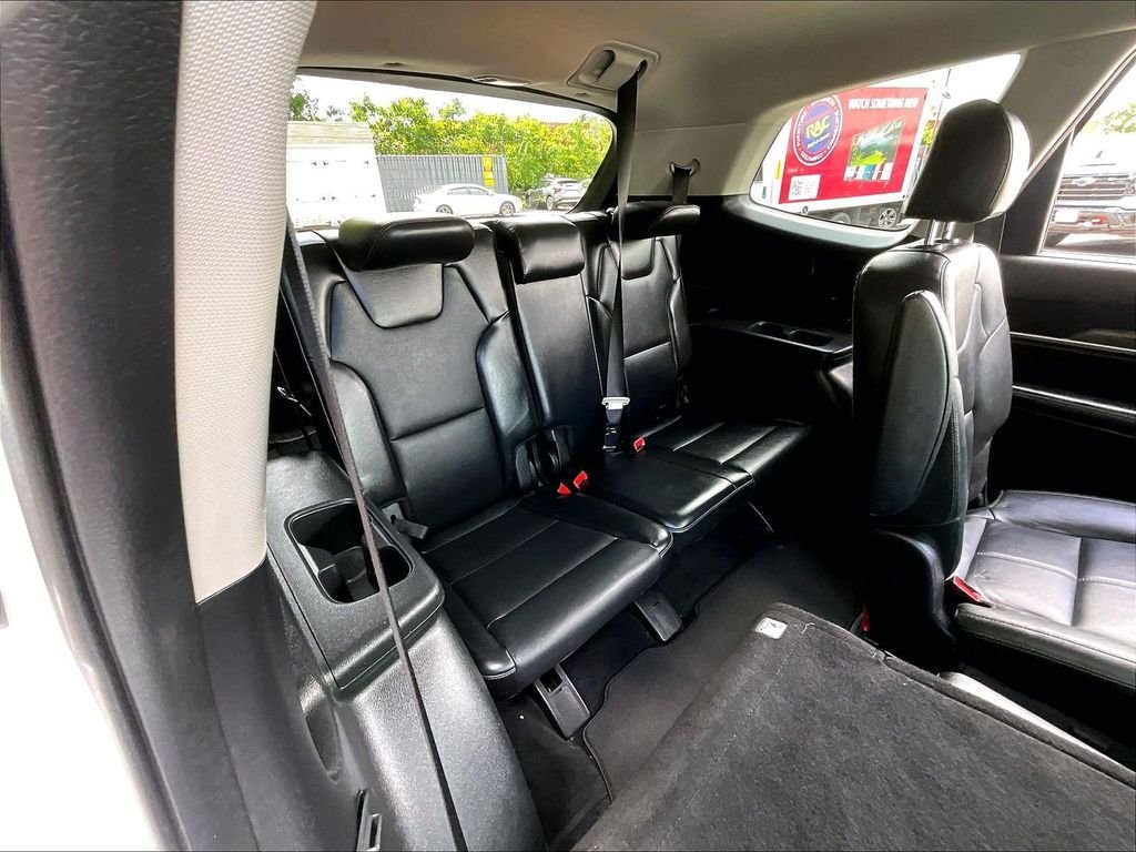 Used 2021 White Kia EX image 16