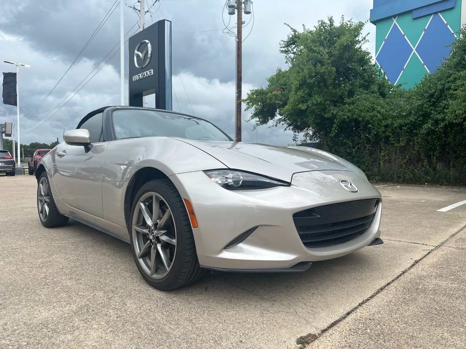 Certified Used 2023 Platinum Quartz Metallic Mazda Grand Touring image 2
