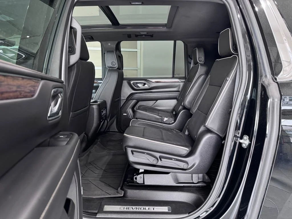 2024 Chevrolet Suburban Premier - Photo 14