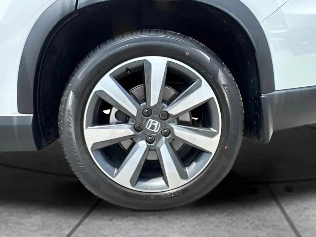 Used 2025  Honda Touring image 35
