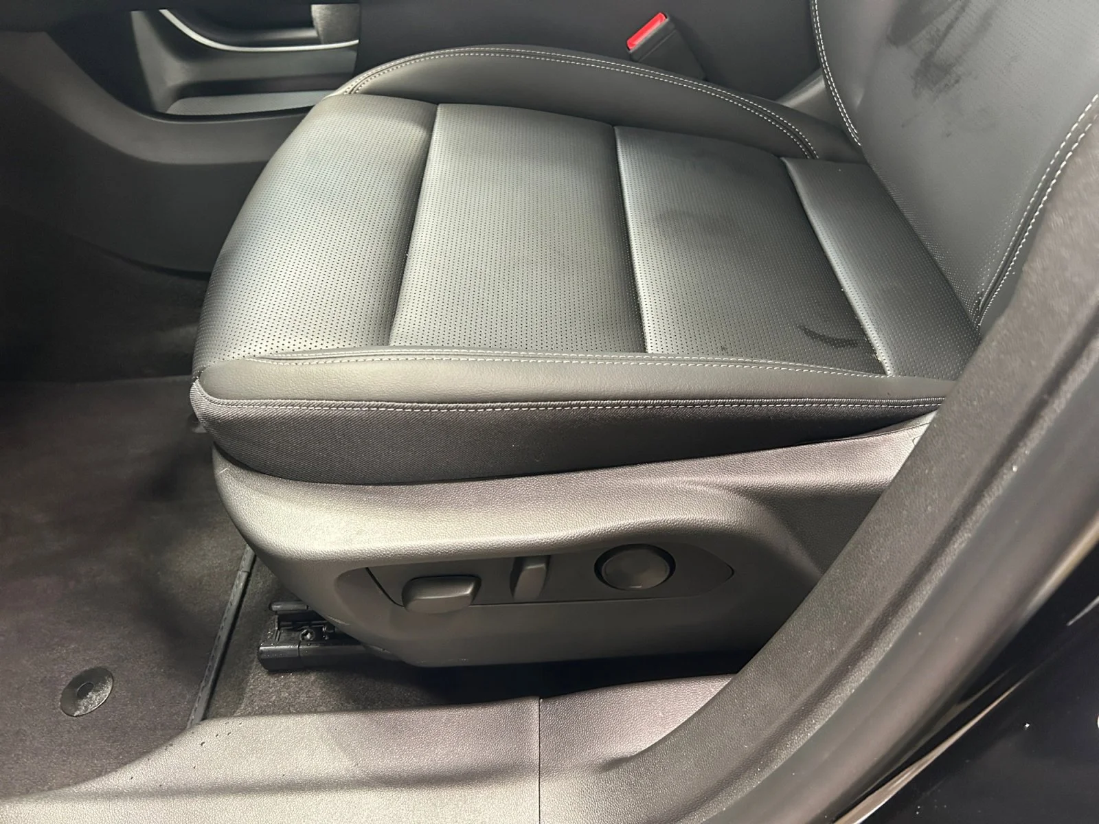 New 2026 Ebony Twilight Metallic Buick Preferred AWD image 15