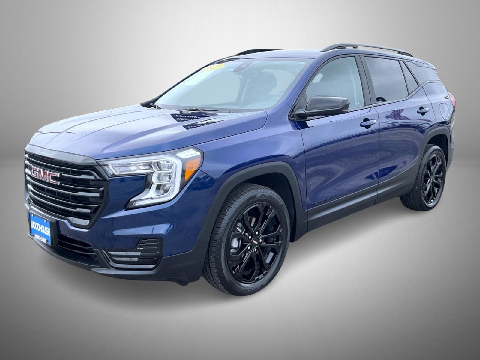 Used 2022 Blue GMC SLE image 1