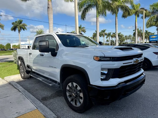 2025 Chevrolet Silverado 2500HD Custom