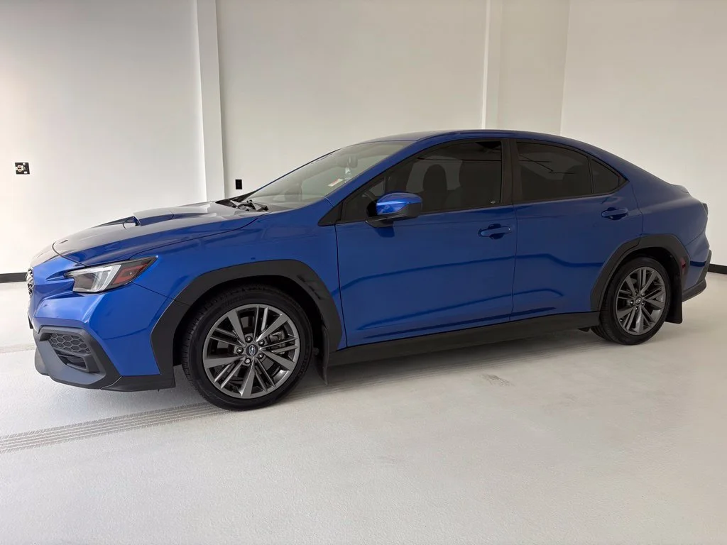 Used 2022 Blue Subaru Base image 14