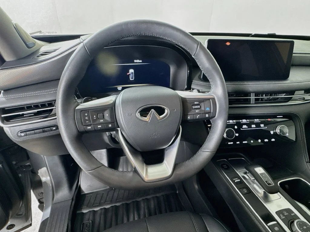 Certified Used 2027 Gray INFINITI LUXE image 14