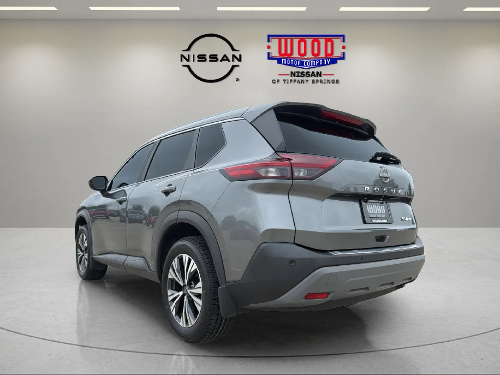 Certified Used 2023 Gun Metallic Nissan SV image 4