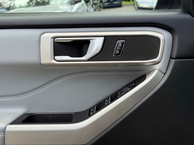 Used 2023 Gray Ford XLT image 17