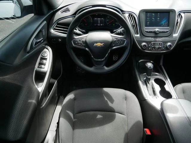 Used 2017 Silver Chevrolet Hybrid image 12