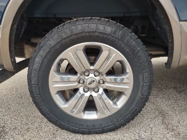 Used 2018 Blue Jeans Metallic Ford Lariat image 26