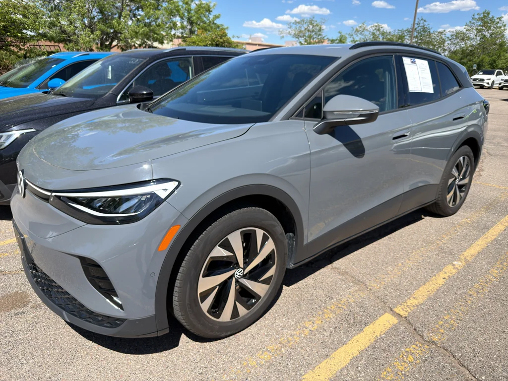 2024 Volkswagen ID.4 STANDARD's photo