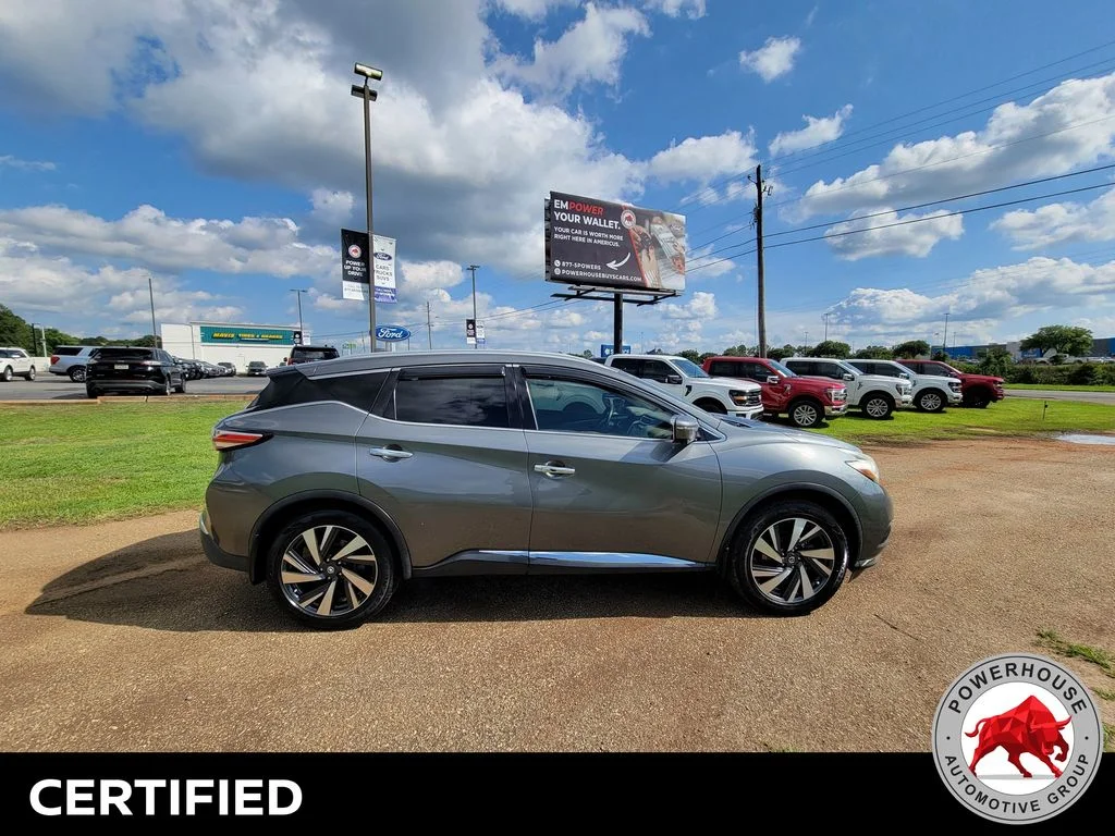 Used 2018 Gray Nissan Platinum image 7